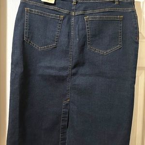 New denim skirt